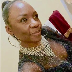 Meet your Posher, Veronica